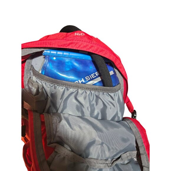 High Sierra Mountain Hiking Hunting Red Day Backpack H20 16L EUC 2L Water main image 5